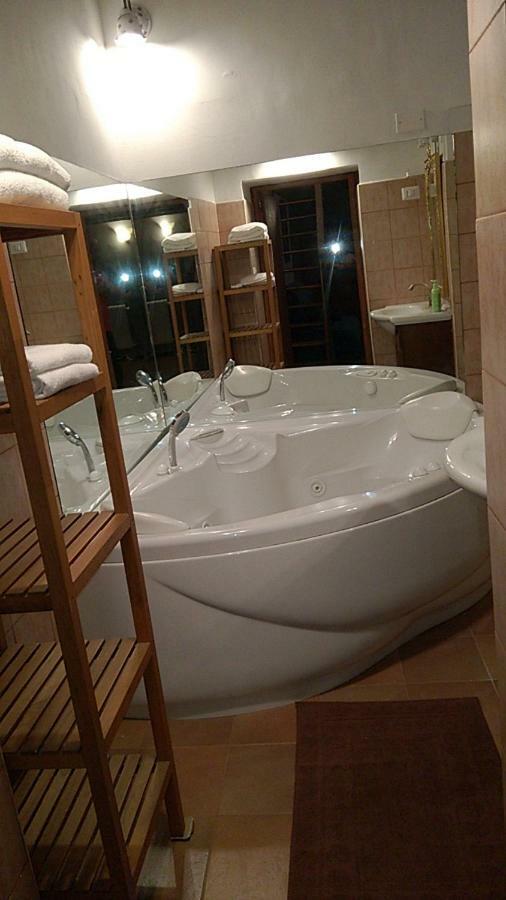 ローマJacuzzi Quo Vadisアパートメント エクステリア 写真